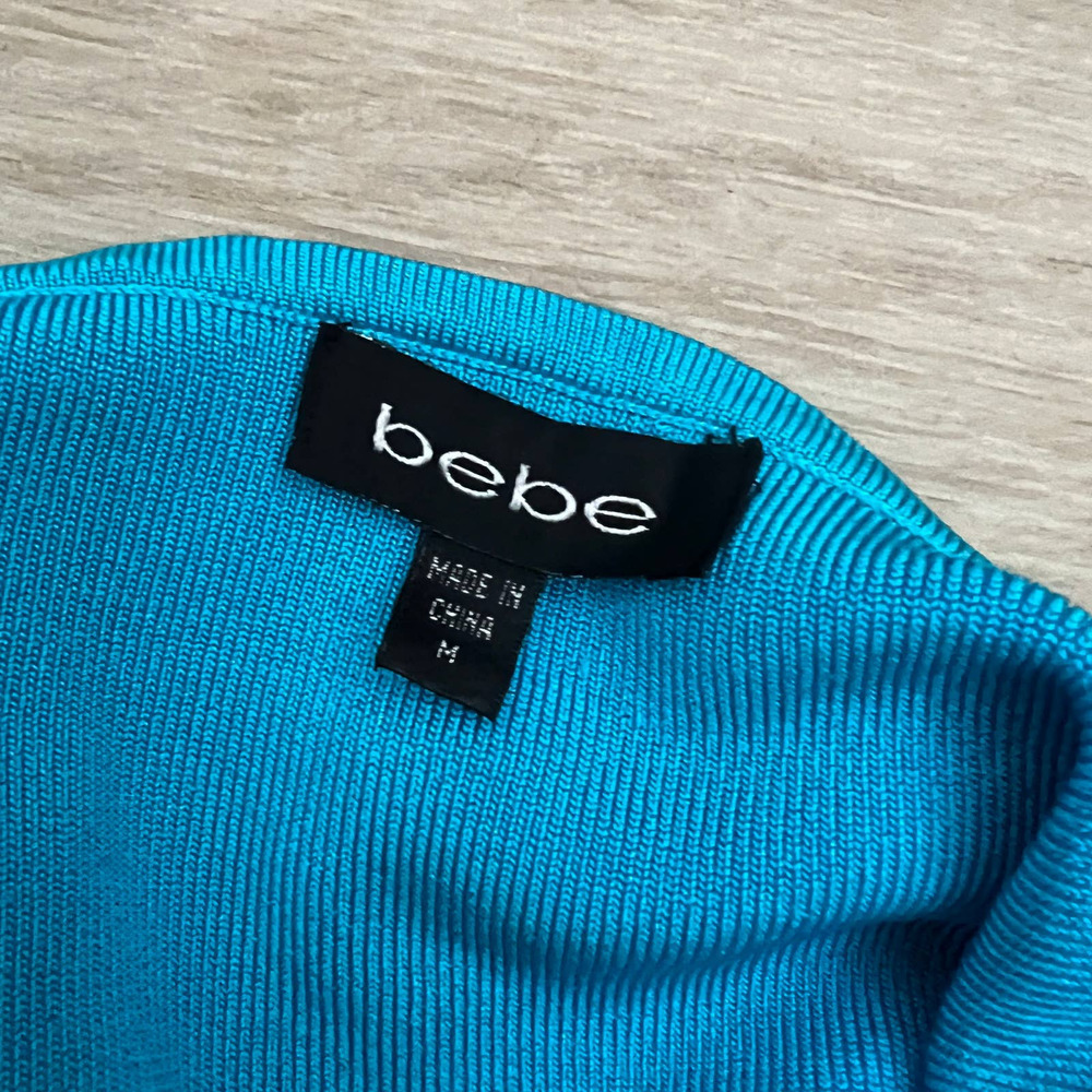 Y2K Bebe Blue Silk Knit Printed Halter Top - Picture 5 of 5